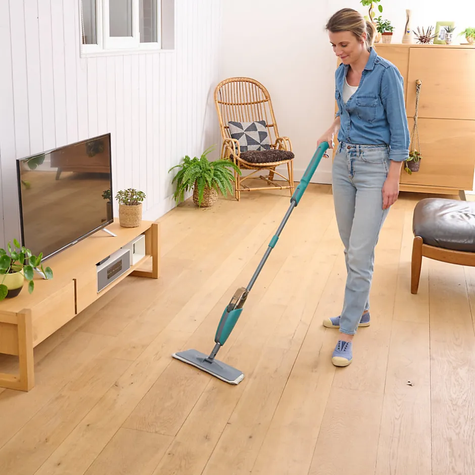 GoodHome Balai serpillère microfibre avec vaporisateur gris et bleu L.124 x l.12 cm