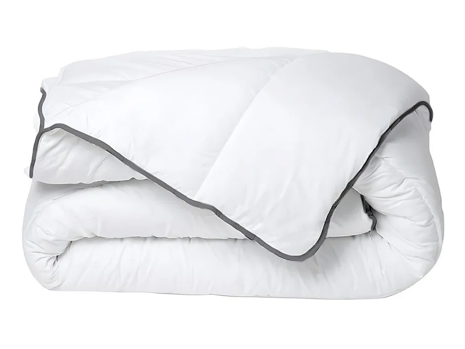 Vente-unique Couette Câline toucher soie 240 x 260 cm - 250 g/m² - Blanc biais gris - BIESYA