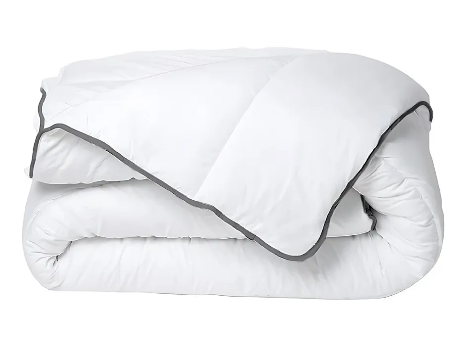 Vente-unique Couette Câline toucher soie 220 x 240 cm - 250 g/m² - Blanc biais gris- BIESYA New
