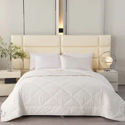 Homescapes Couette en laine biologique épaisse, 200 x 200 cm - Discount