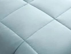 Vente-unique Couette enfant légère - 140 x 200 cm - 180g/m² - Fibre de soja toucher peau de pêche - Bleu - THERMO CONTROL Hot