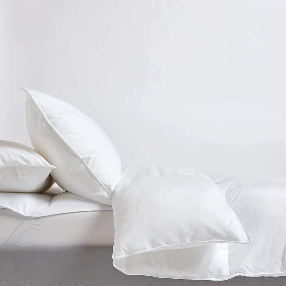 Homescapes Couette hiver 260 x 220 cm en microfibre 13.5 Tog -