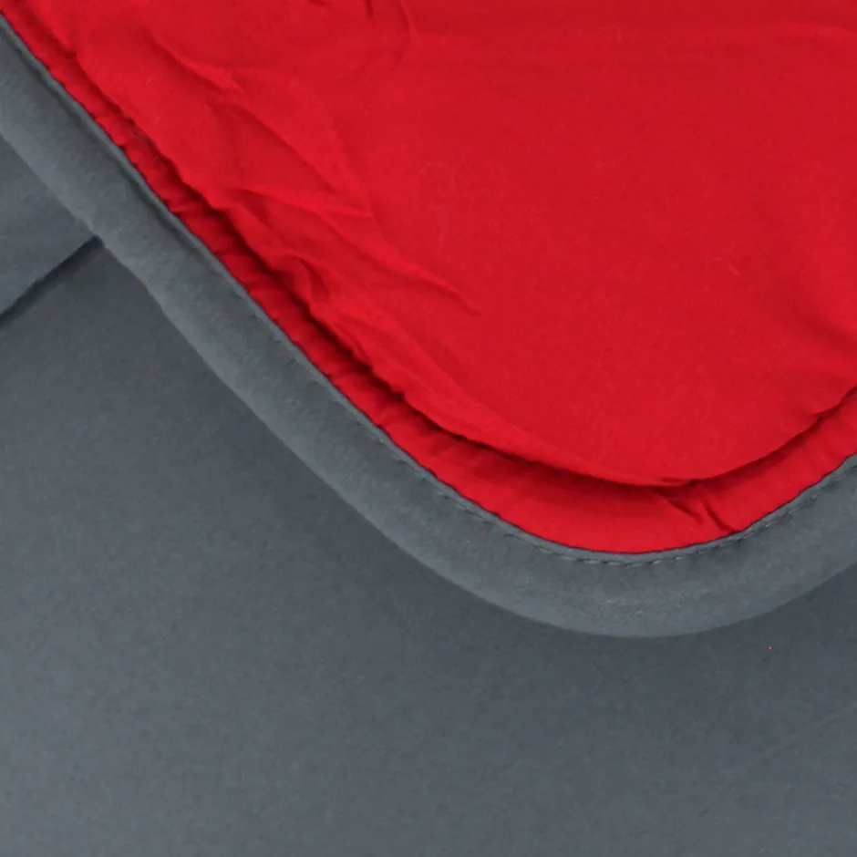 Linnea Couette hiver 240x220 cm COCOON BICOLORE Gris/Rouge garnissage fibre polyester 400g/m2