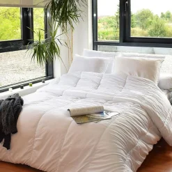 Bleu Calin Couette légère anti transpirante 200 gr/m² 140 x 200 cm pour lit 1 place 90 x 190 cm