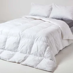 Homescapes Couette légère été 135x200 cm - Couette 1 personne - Duvet et plumes d'oie -