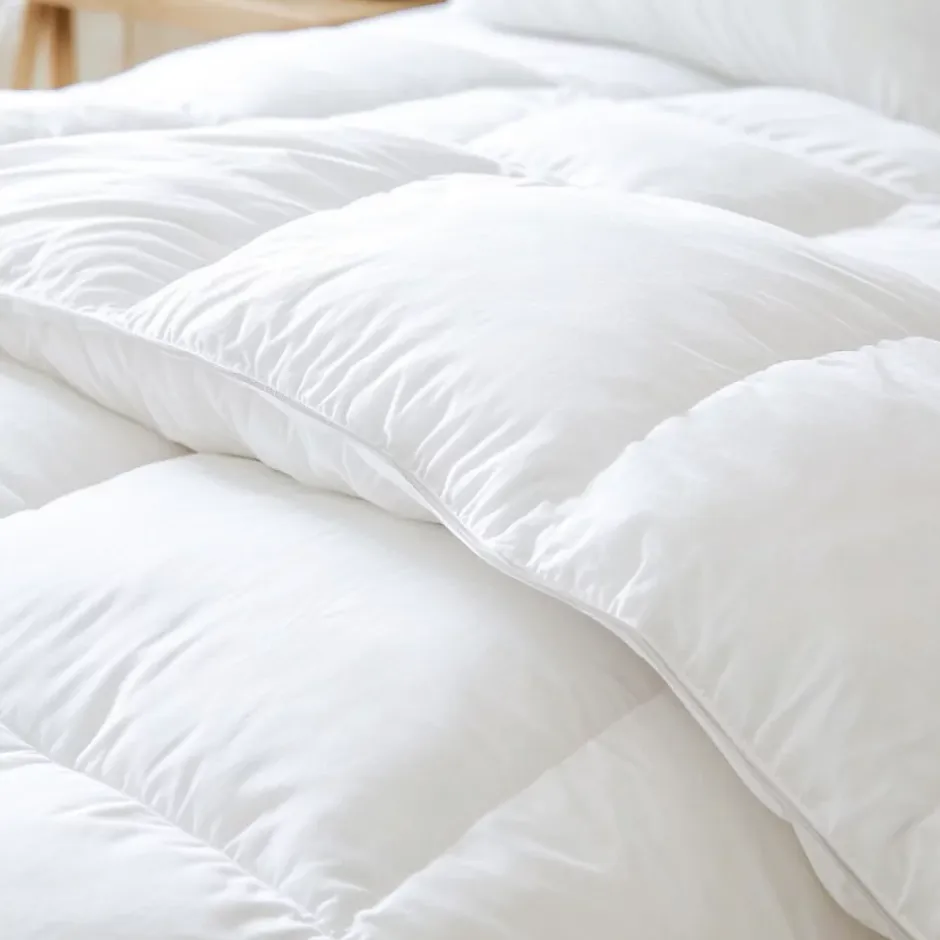 Sensei Maison Couette naturelle - Tempérée - 50% duvet 250 g/m² 200x200 cm AVORIAZ Outlet