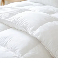 Sensei Maison Couette naturelle - Tempérée - 50% duvet 250 g/m² 140x200 cm AVORIAZ
