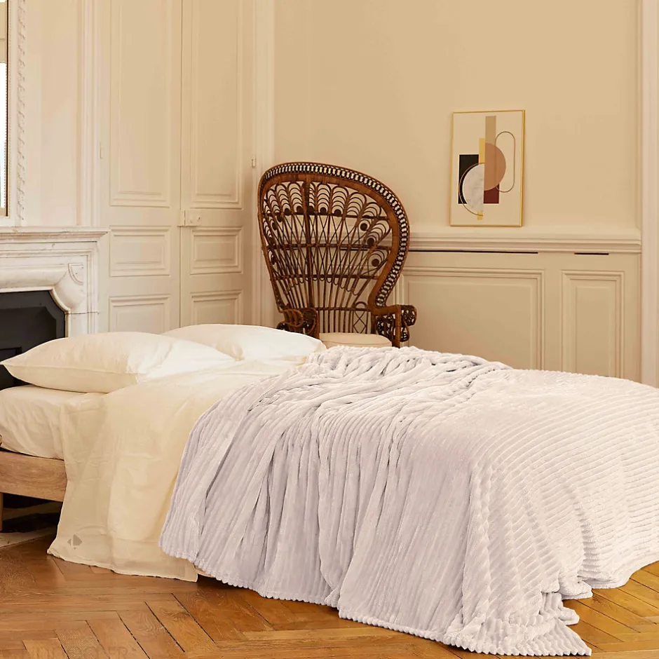 Linnea Couverture 100% polyester 240x260 cm microvelours DOLCE beige ivoire