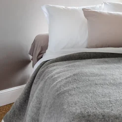Linnea Couverture 100% pur laine vierge 180x240 cm PASTORALE blanchie