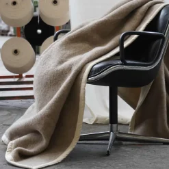 Linnea Couverture 100% pur laine vierge 240x260 cm PASTORALE blanchie Best