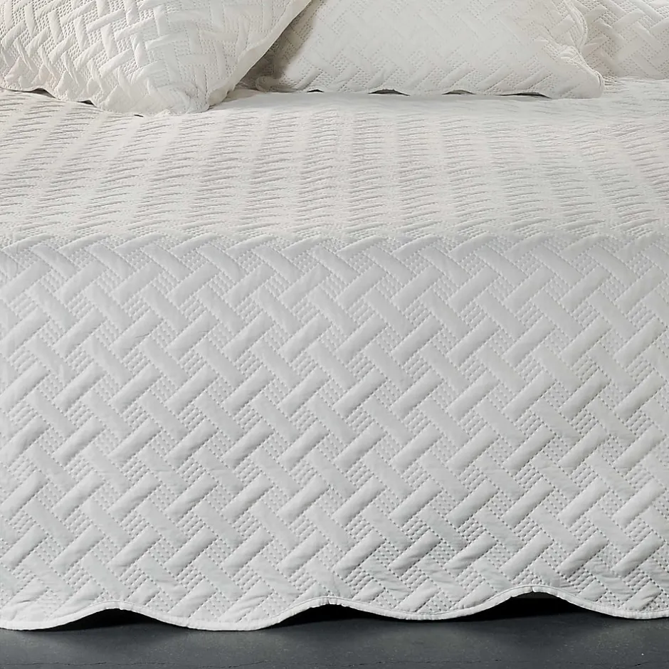 Linder Couverture molletonné surpiquage graphique (150x150 cm - Blanc cassé)