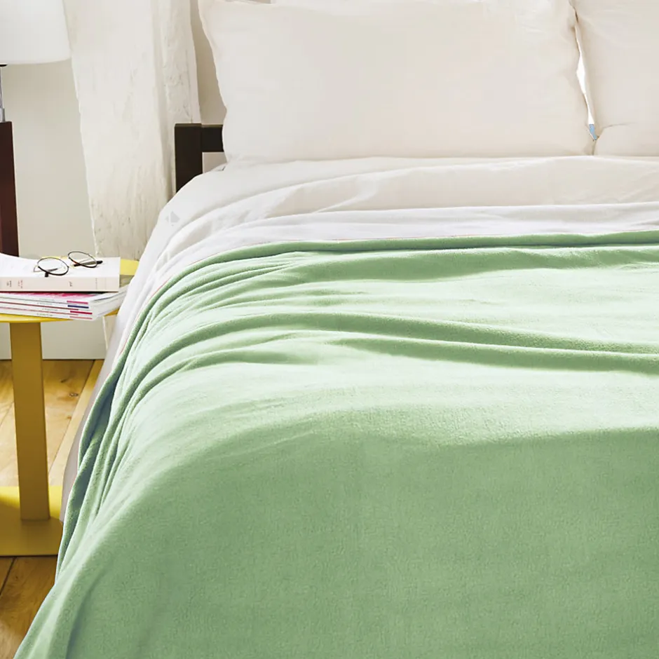Linnea Couverture polaire luxe 240x260 cm 100% polyester 430g/m2 NARVIK Vert Tilleul