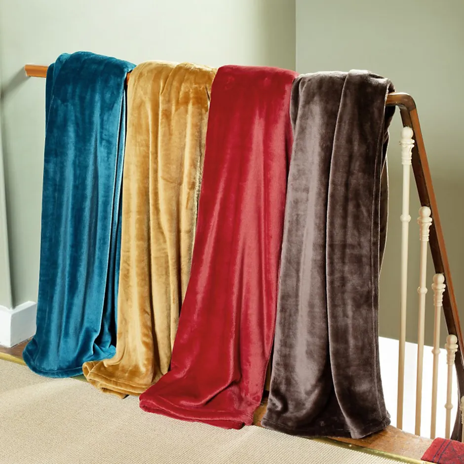 Linnea Couverture polaire microvelours 180x220 cm VELVET Jaune Miel