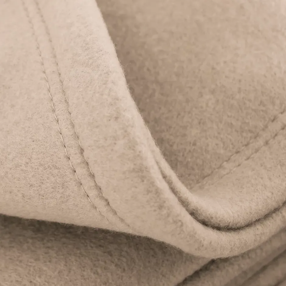 Linnea Couverture polaire 220x240 cm Isba Sable 100% Polyester 320g/m2 non-feu