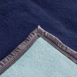Linnea Couverture pure laine vierge Woolmark 500g/m² VOLTA 180x240 cm Bleu Marine/Myosotis