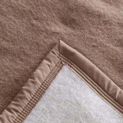 Linnea Couverture pure laine vierge Woolmark 500g/m² VOLTA 240x300 cm Marron Chamois Outlet