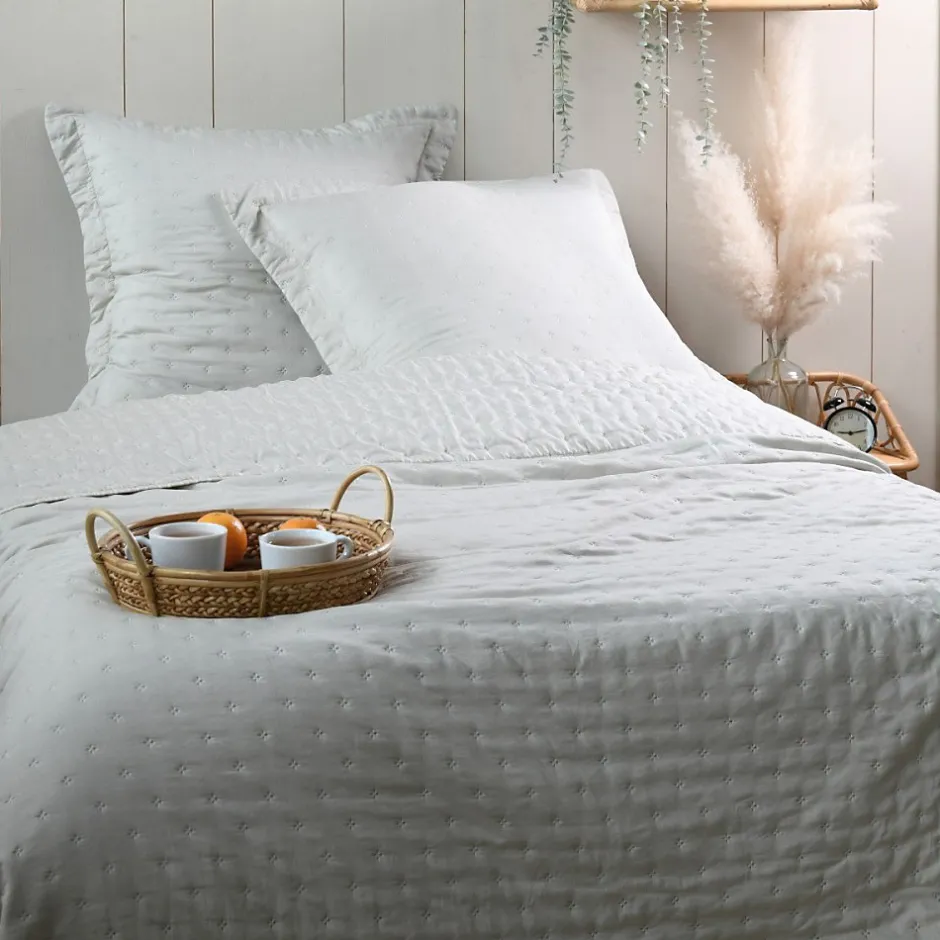 Lovely Casa Couvre lit boutis réversible 260x240 avec 2 taies coloris naturel Discount