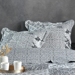 Lovely Casa Couvre lit boutis réversible 240x220 avec 2 taies OTAVIA