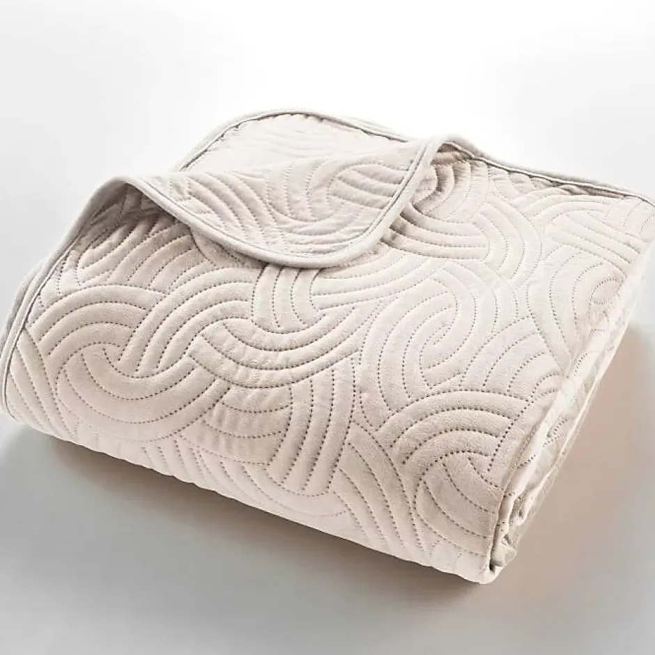 Douceur D'Intérieur Couvre-lit Velours Uni Solange 220 x 240 cm Naturel + 2 housses de coussins 60x60 cm Clearance