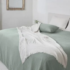 Linnea Couvre-lit 260x240 cm coton collection PAROS vert lichen