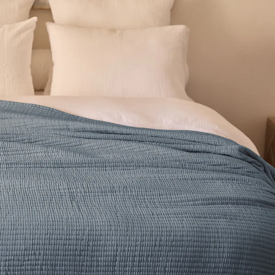 Linnea Dessus de lit 270x250 cm en coton lavé SEVILLE bleu abysse