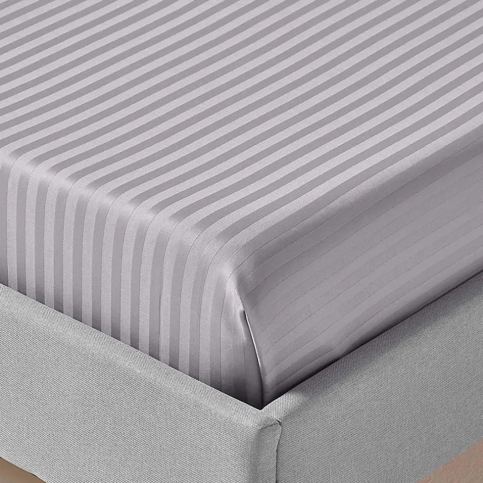 Homescapes Drap plat satin rayé en coton égyptien 330 fils gris, 240x300 cm - Clearance
