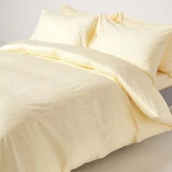 Homescapes Drap plat satin rayé en coton égyptien 330 fils jaune pâle, 178x255 cm - Best