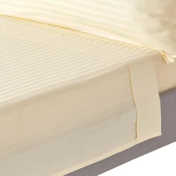 Homescapes Drap plat satin rayé en coton égyptien 330 fils jaune pâle, 240x275 cm -