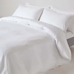 Homescapes Drap plat satin rayé en coton égyptien 330 fils blanc, 180x290 cm -