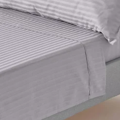 Homescapes Drap plat satin rayé en coton égyptien 330 fils gris, 180x290 cm - Outlet