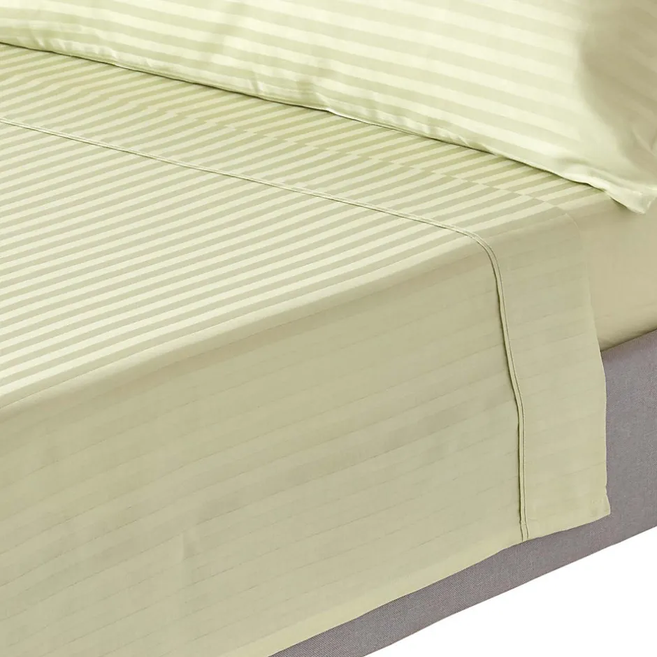 Homescapes Drap plat satin rayé en coton égyptien 330 fils vert sauge, 178x255 cm -