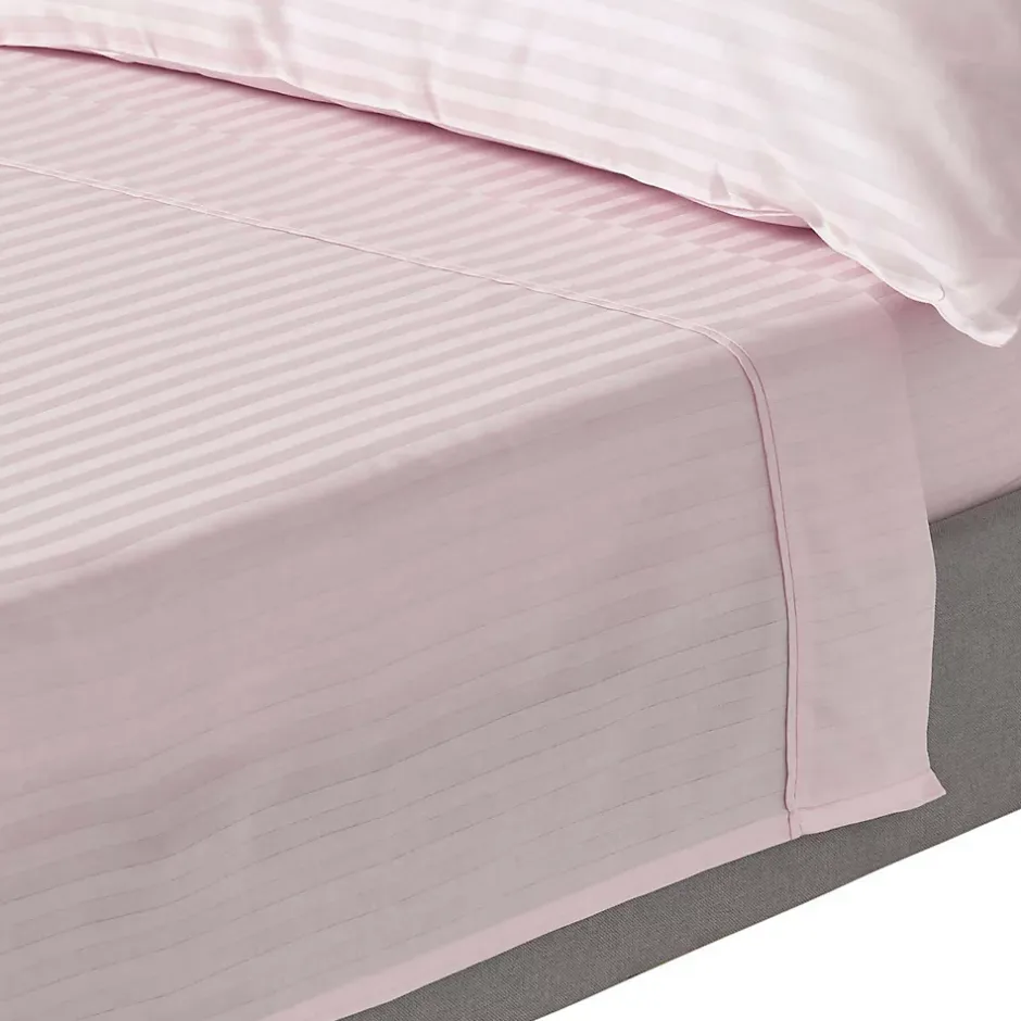 Homescapes Drap plat satin rayé en coton égyptien 330 fils violet, 240x300 cm - Discount