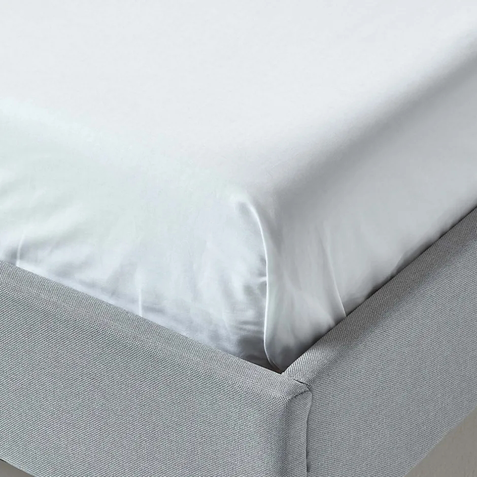 Homescapes Drap plat uni 100 % coton égyptien 200 fils blanc, 230x255 cm -