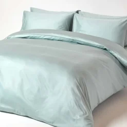 Homescapes Drap plat uni en coton égyptien bio 400 fils bleu givré, 240x300 cm -
