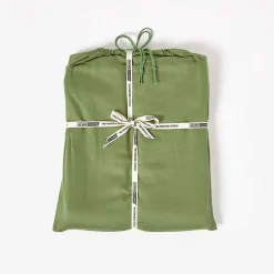 Homescapes Drap plat uni en coton égyptien bio 400 fils vert mousse, 275x275 cm -