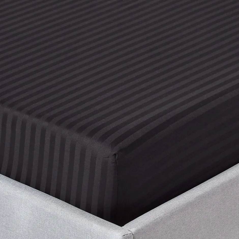 Homescapes Drap-housse rayé 180 x 200 cm 100% coton égyptien 330 fils coloris noir - Outlet