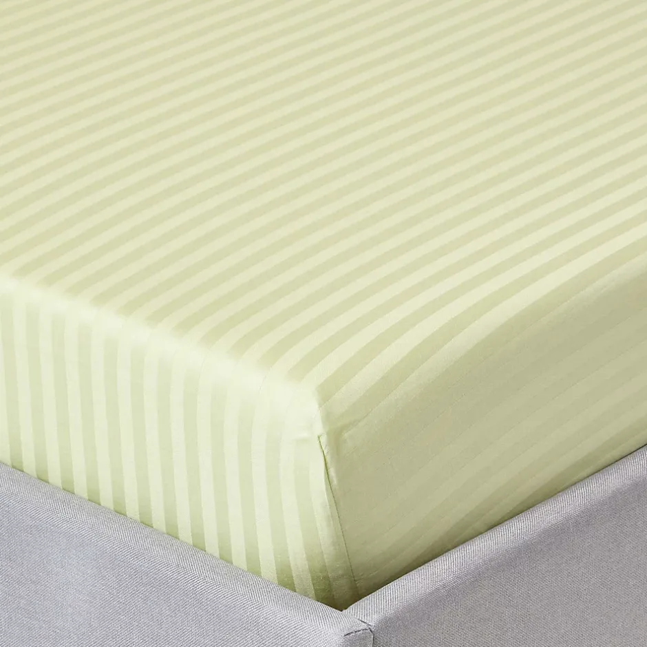 Homescapes Drap-housse rayé 140 x 200 cm 100% coton égyptien 330 fils coloris vert sauge - Discount