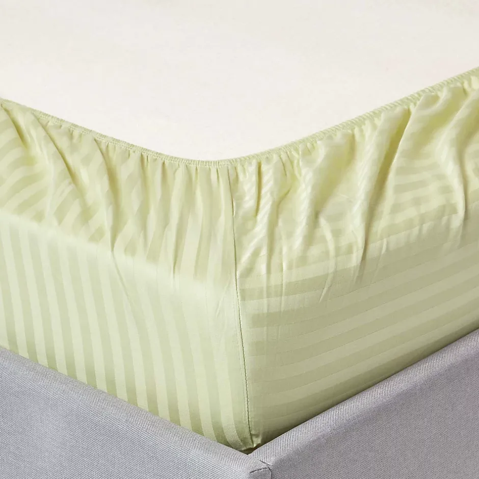 Homescapes Drap-housse rayé 140 x 200 cm 100% coton égyptien 330 fils coloris vert sauge - Discount