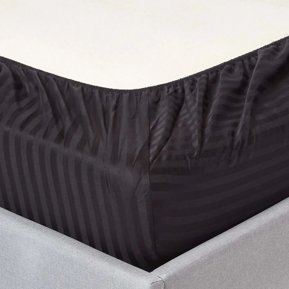 Homescapes Drap-housse rayé 120 x 190 cm 100% coton égyptien 330 fils coloris noir -