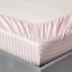 Homescapes Drap-housse rayé 90 x 190 cm 100% coton égyptien 330 fils coloris violet -