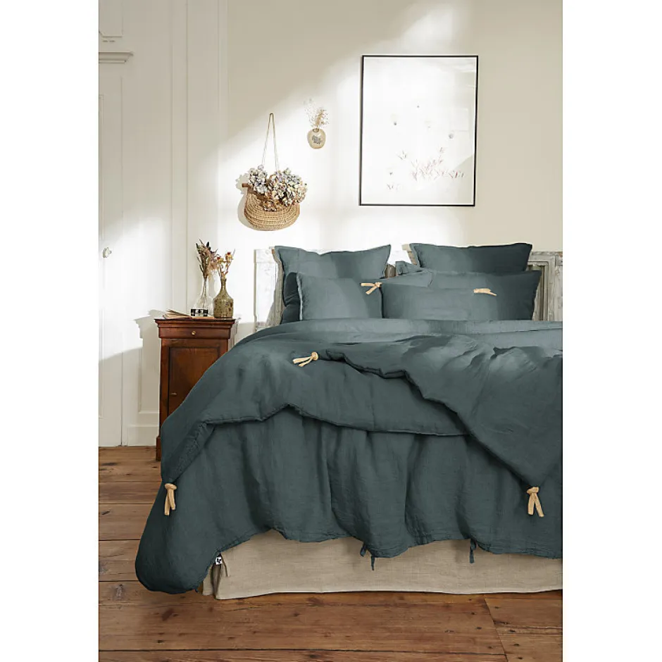 Meubletmoi Édredon 150 x 150 cm lin lavé bleu avec 4 nouettes en jute - LUISA Hot