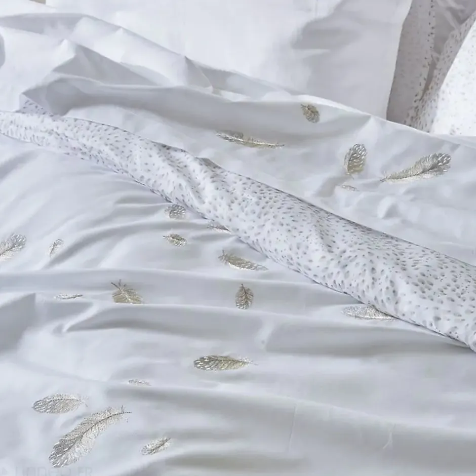 Linnea Housse de couette brodée 200x200 cm en satin de coton NINA blanc