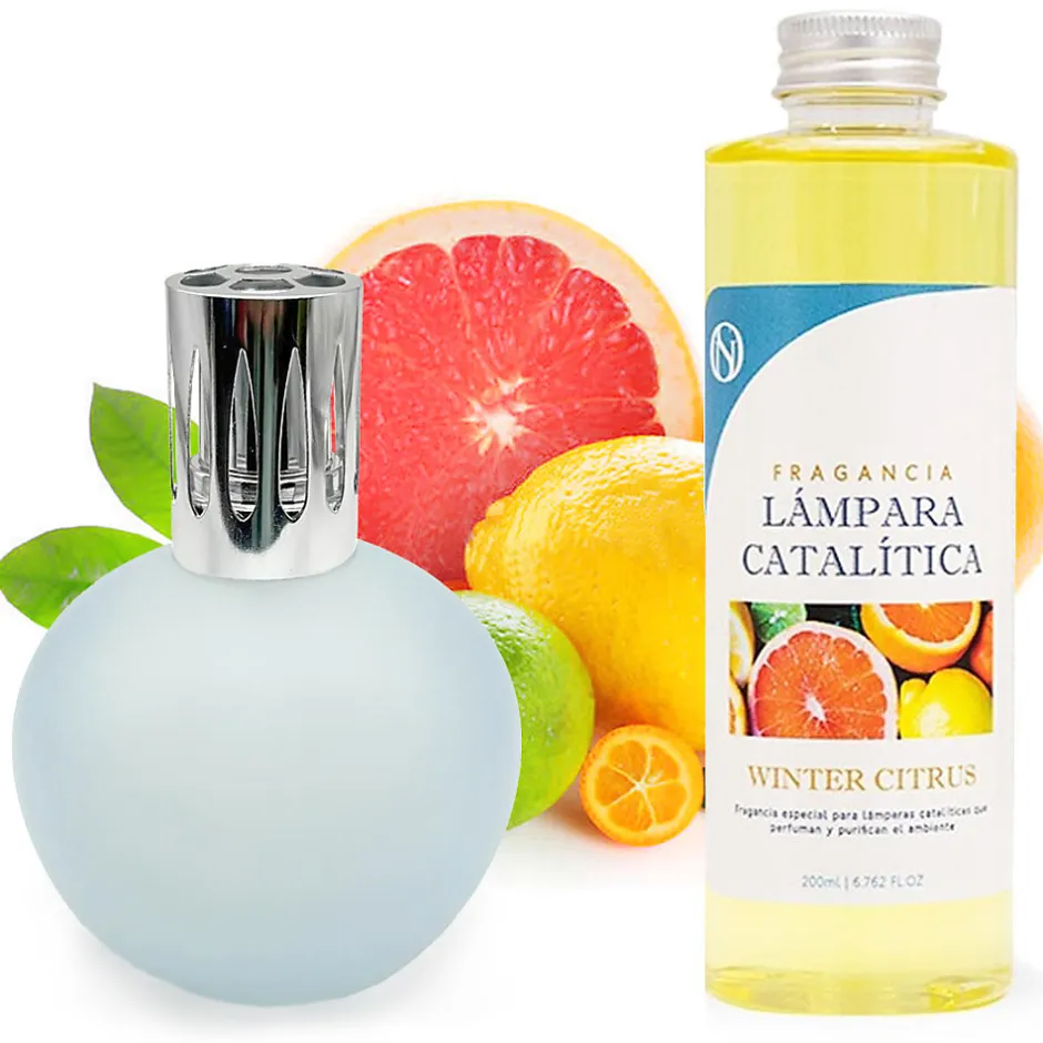 Mamamanuela Lampe catalytique Bleu Gris Mat + Arôme Winter Citrus 200 ml - Élimine mauvaises odeurs, parfume et améliore la qualité de l'air
