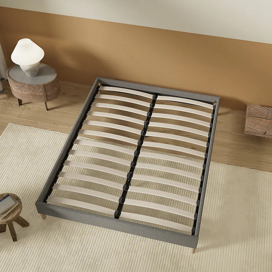 November Lit avec sommier lattes en bois - 140x190 cm - Tissu Gris - Pieds en bois