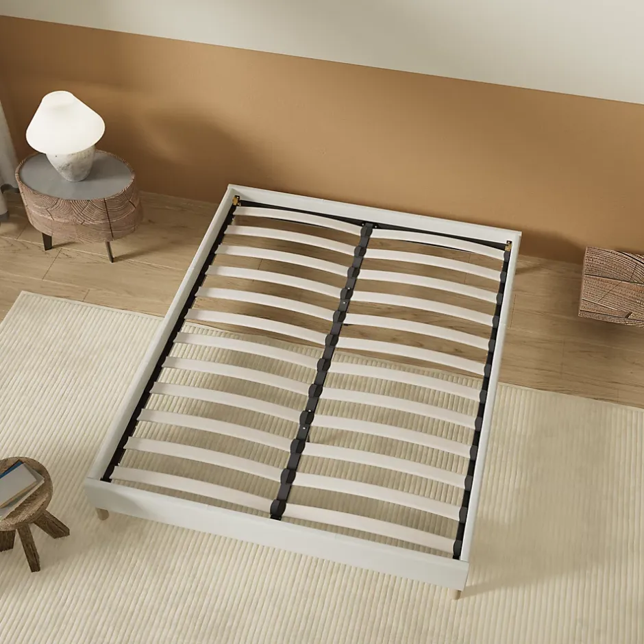 November Lit avec sommier lattes en bois - 140x200 cm - Tissu Blanc - Pieds en bois Best