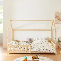 [En.Casa] Lit cabane Hesel pour enfants bois de pin 120 x 200 cm naturel en.casa Online
