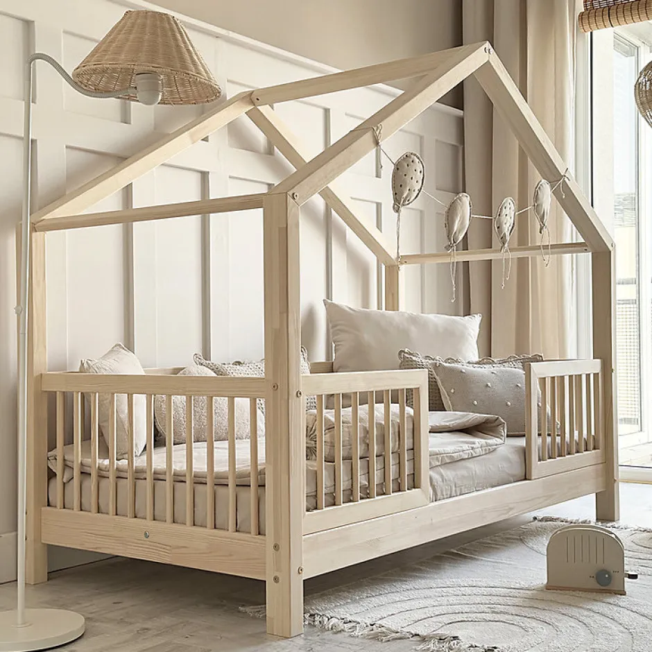 Enfant Petits-Meubles Lit cabane 90x200 barrières et sommier inclus pieds 10 cm Rosalie Bois
