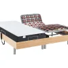 Vente-unique Lit électrique de relaxation tout plots + matelas ressorts ensachés et mémoire forme - 2 x 70 x 190 cm - Chêne - PHANES de YSMÉE