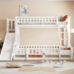 Enfant Redom Lit superposé 140x200 cm avec toboggan ludique et étagères intégrées, structure en pin et MDF blanc