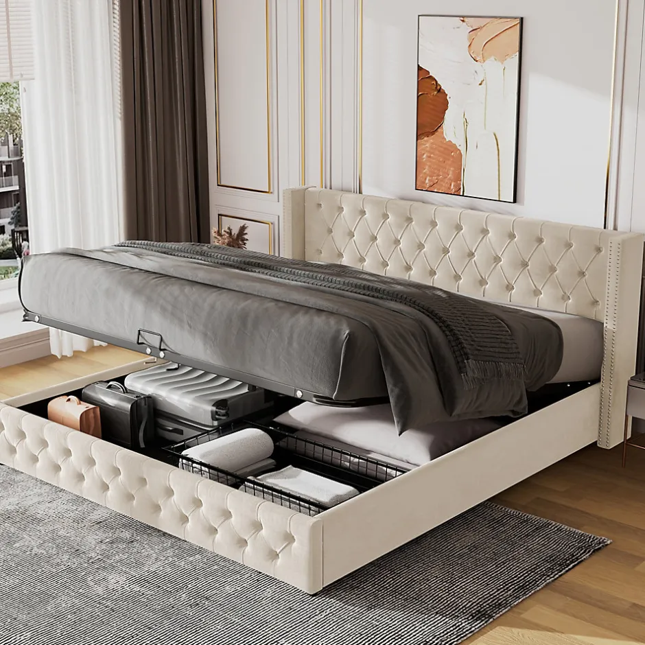 Redom Lit 140x200 cm avec tête de lit capitonnée en velours, coffre de rangement hydraulique et détails cloutés, beige Best